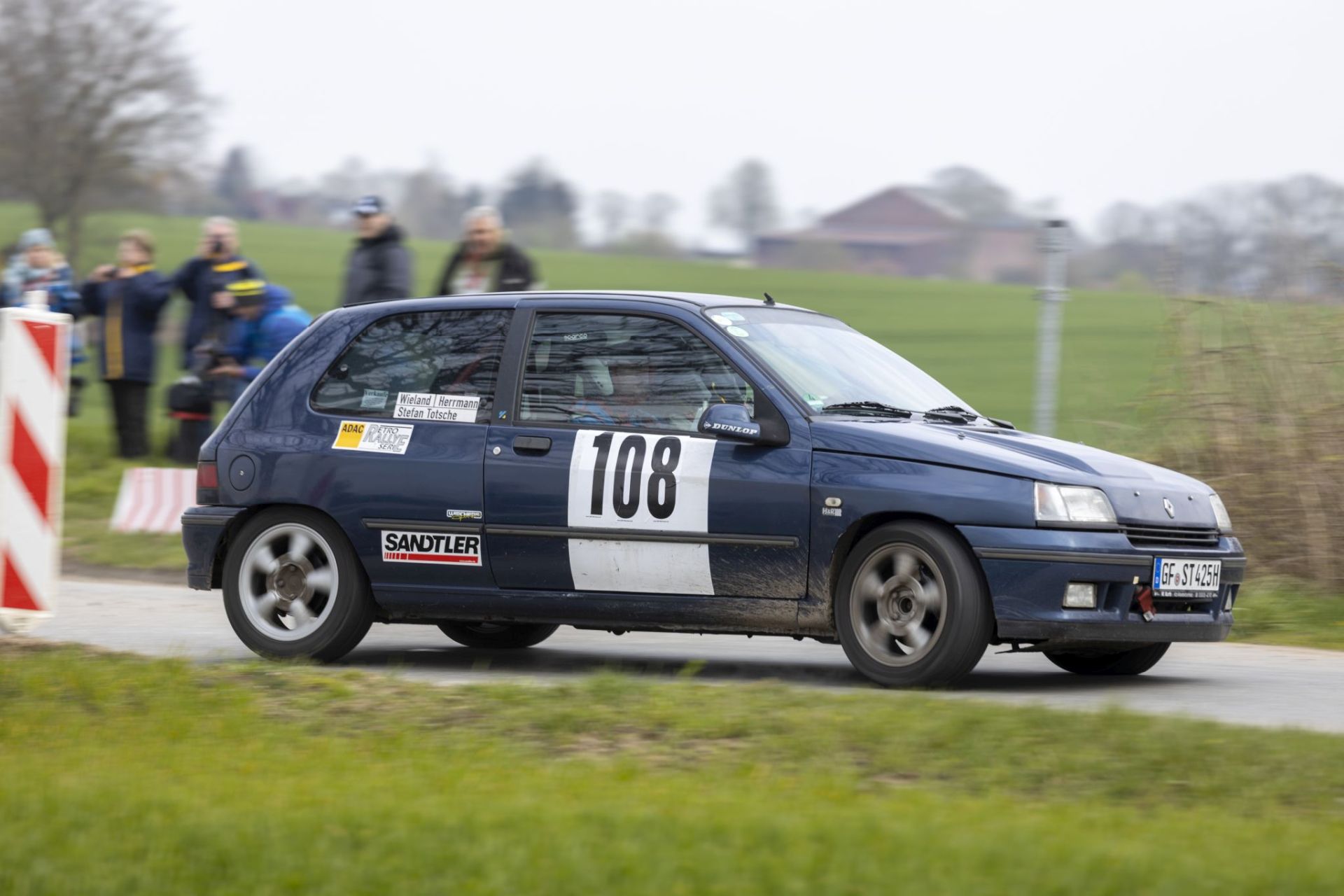 3B9A4593